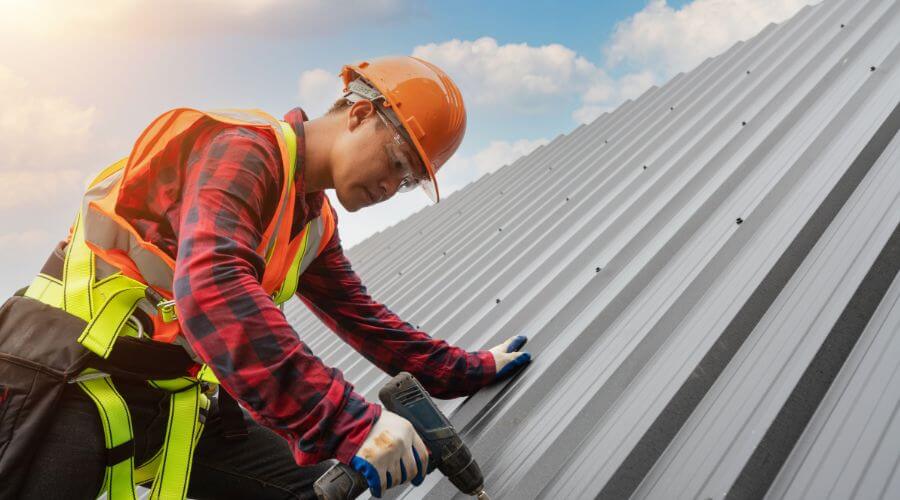 Owens Corning roofing contractor in Danvers, IL